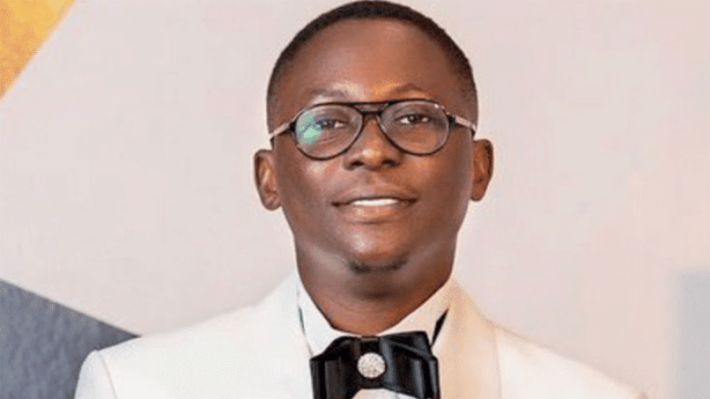 Tobi Makinde Bags International Recognition